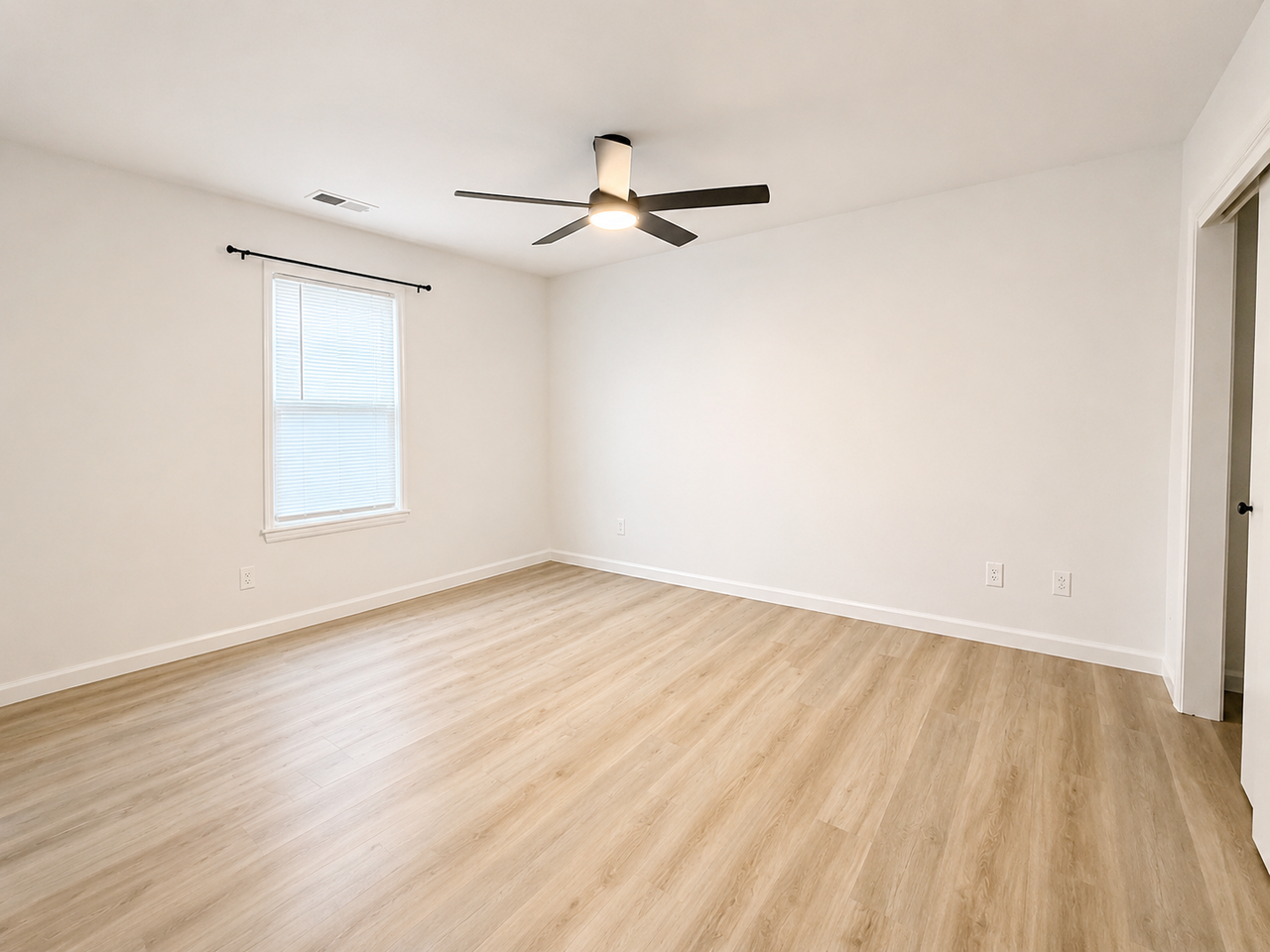 8580 Tidewater Dr #B - Photo 2 of 8