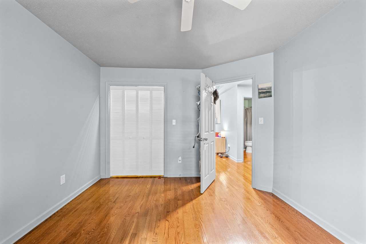 302 Northwind Dr #1 - Photo 5 of 10