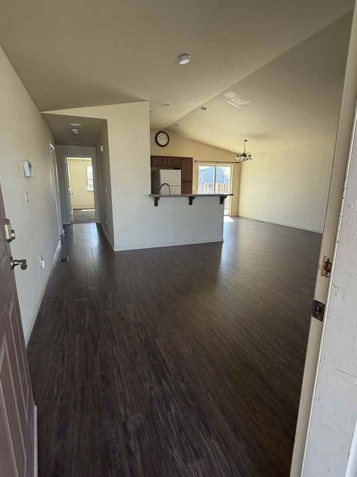 111 Sunnyside Dr #1 - Photo 2 of 5