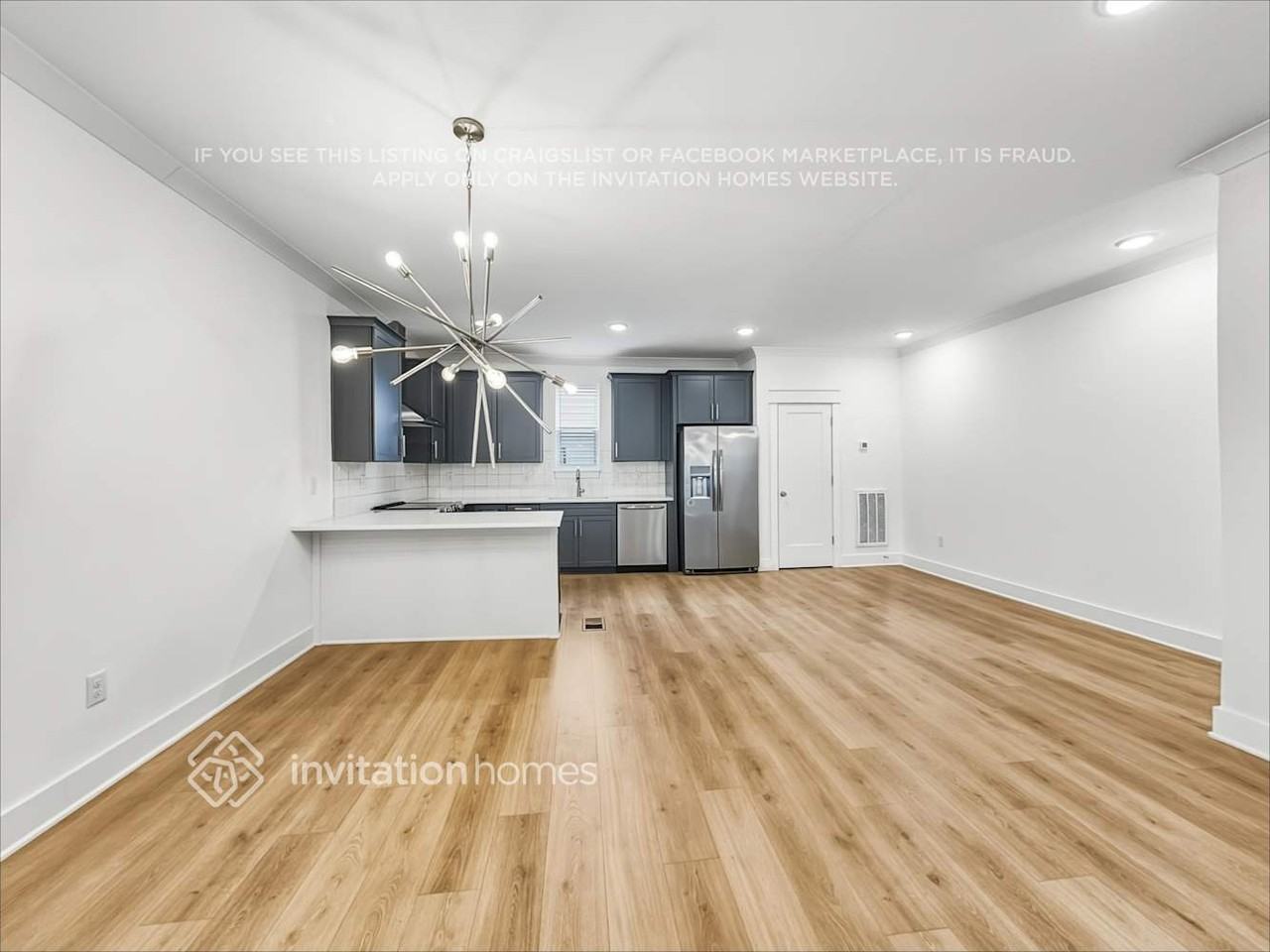 428 38th Ave N #6 - Photo 6 of 21