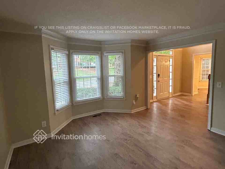 6007 Armor Dr - Photo 6 of 24