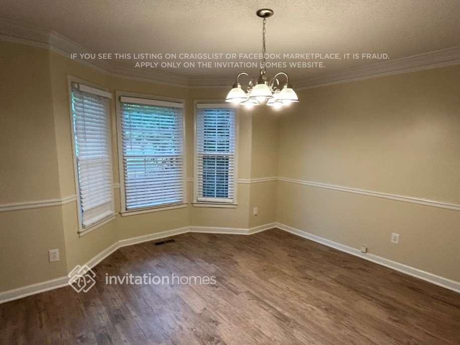 6007 Armor Dr - Photo 7 of 24