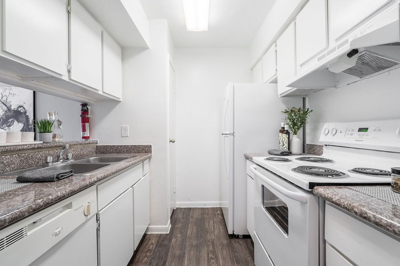 Pagewood Place Apartments - Photo 5 of 10