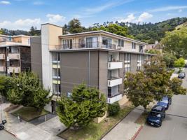 featured image of 2467 Warring St