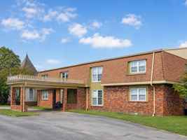 featured image of 547 N Water Ave