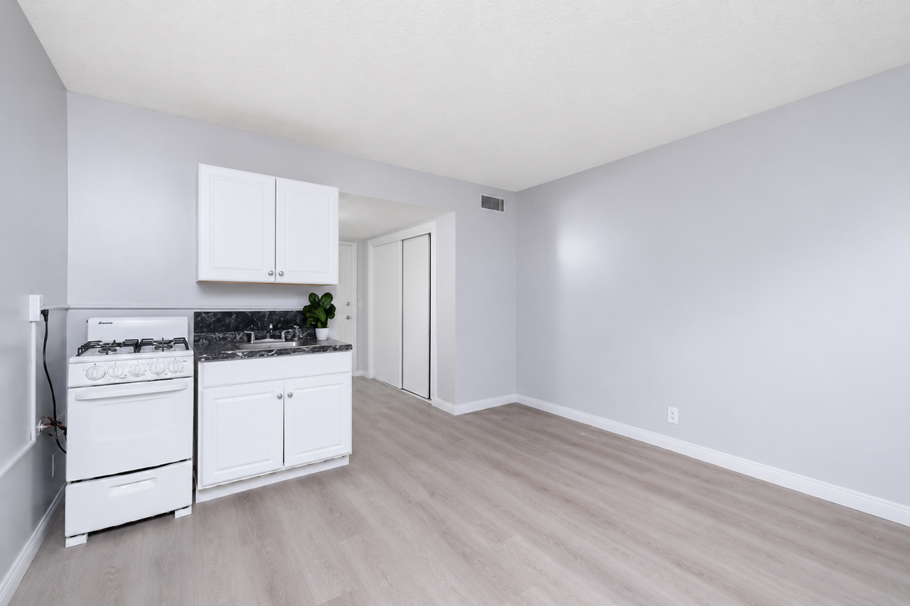 15001 CRENSHAW BLVD. - Photo 2 of 19