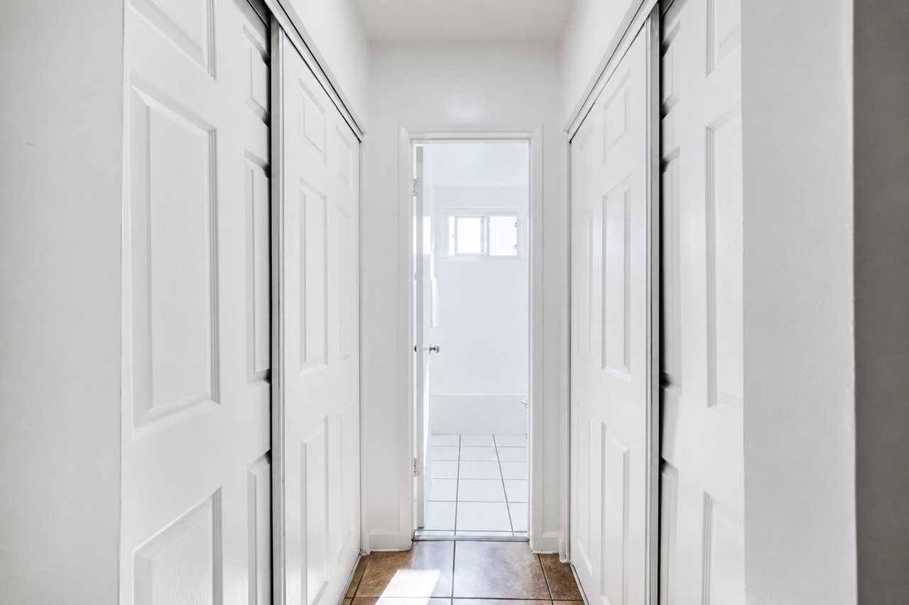 15001 CRENSHAW BLVD. - Photo 5 of 19