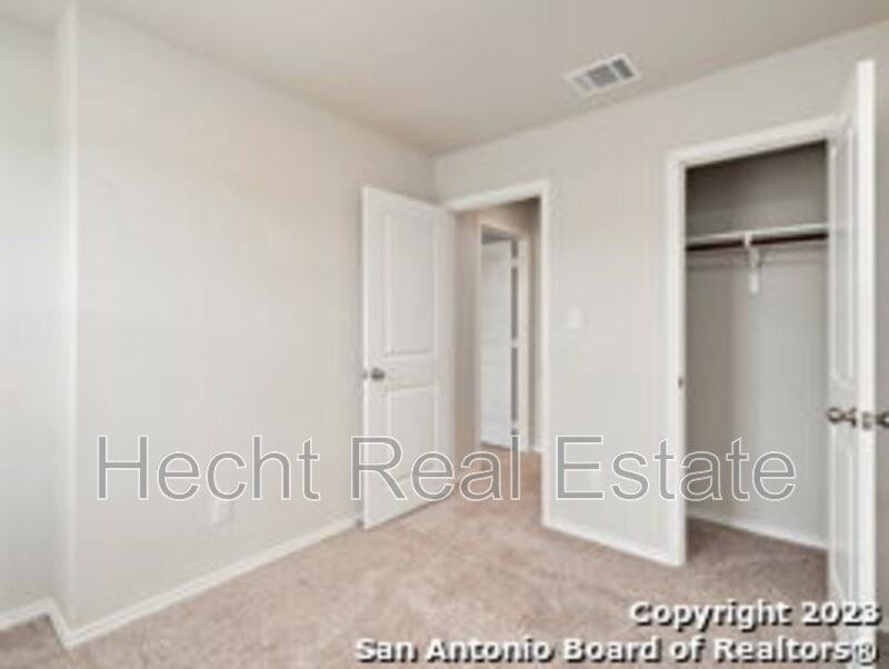 9919 Grove Mist - Photo 5 of 24
