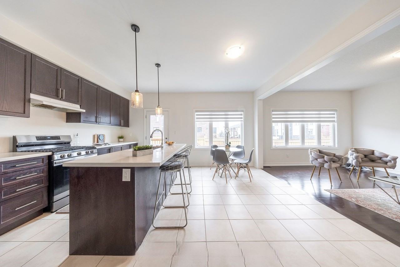 1295 Apollo Street - Photo 6 of 36