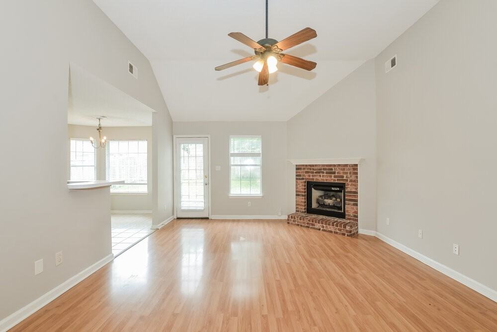 6967 Naples Dr - Photo 3 of 16
