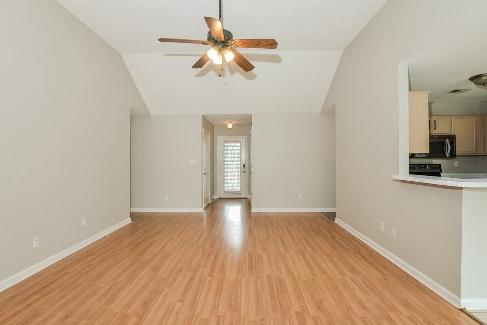 6967 Naples Dr - Photo 5 of 16