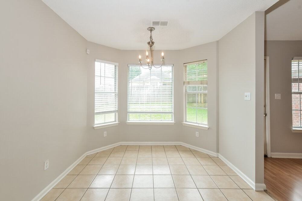 6967 Naples Dr - Photo 6 of 16