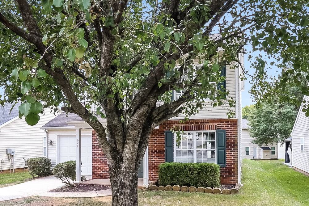 624 Lightspun Ln - Photo 4 of 17