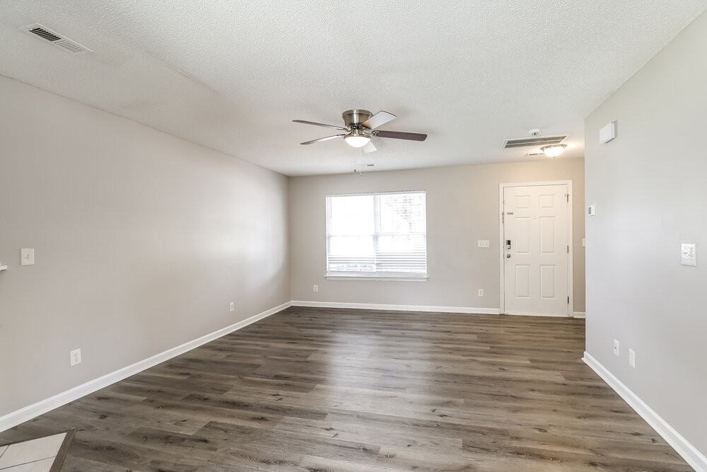 624 Lightspun Ln - Photo 5 of 17