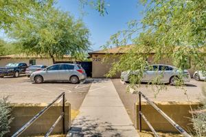 featured image of 720 E Lester St