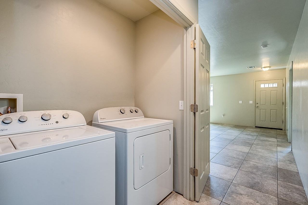 720 E. Lester St. - Photo 7 of 12