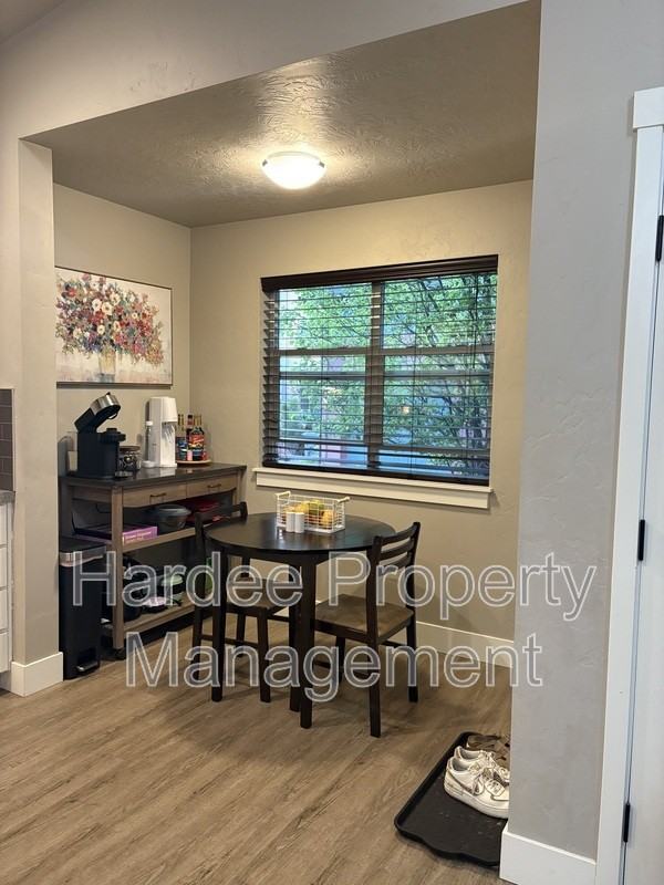4315 N Adams St - Photo 5 of 18