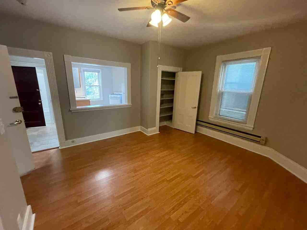 10 Lincoln St - Photo 2 of 12