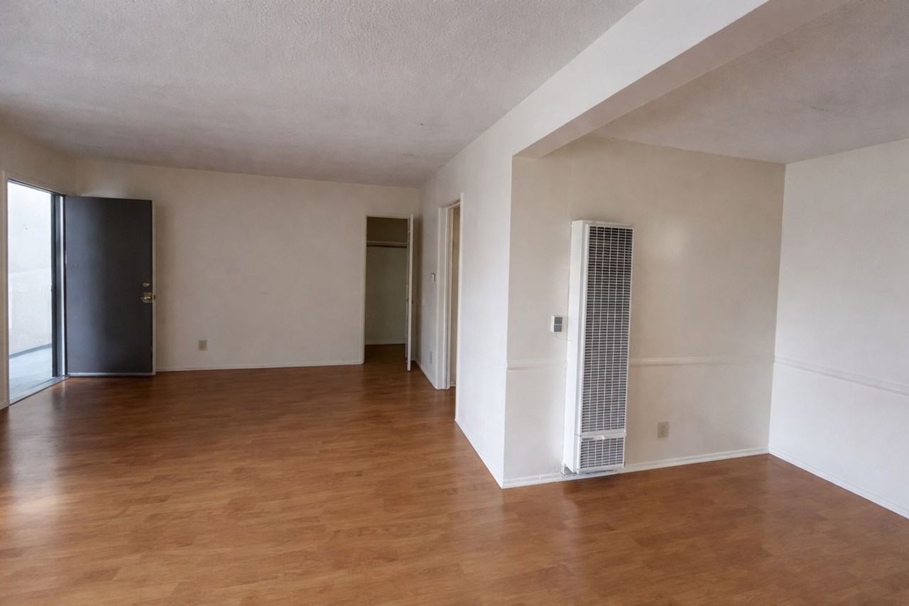 Coco Capri Apartments - Photo 3 of 12