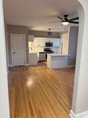 4956 N Harding Ave #2 - Photo 2 of 7