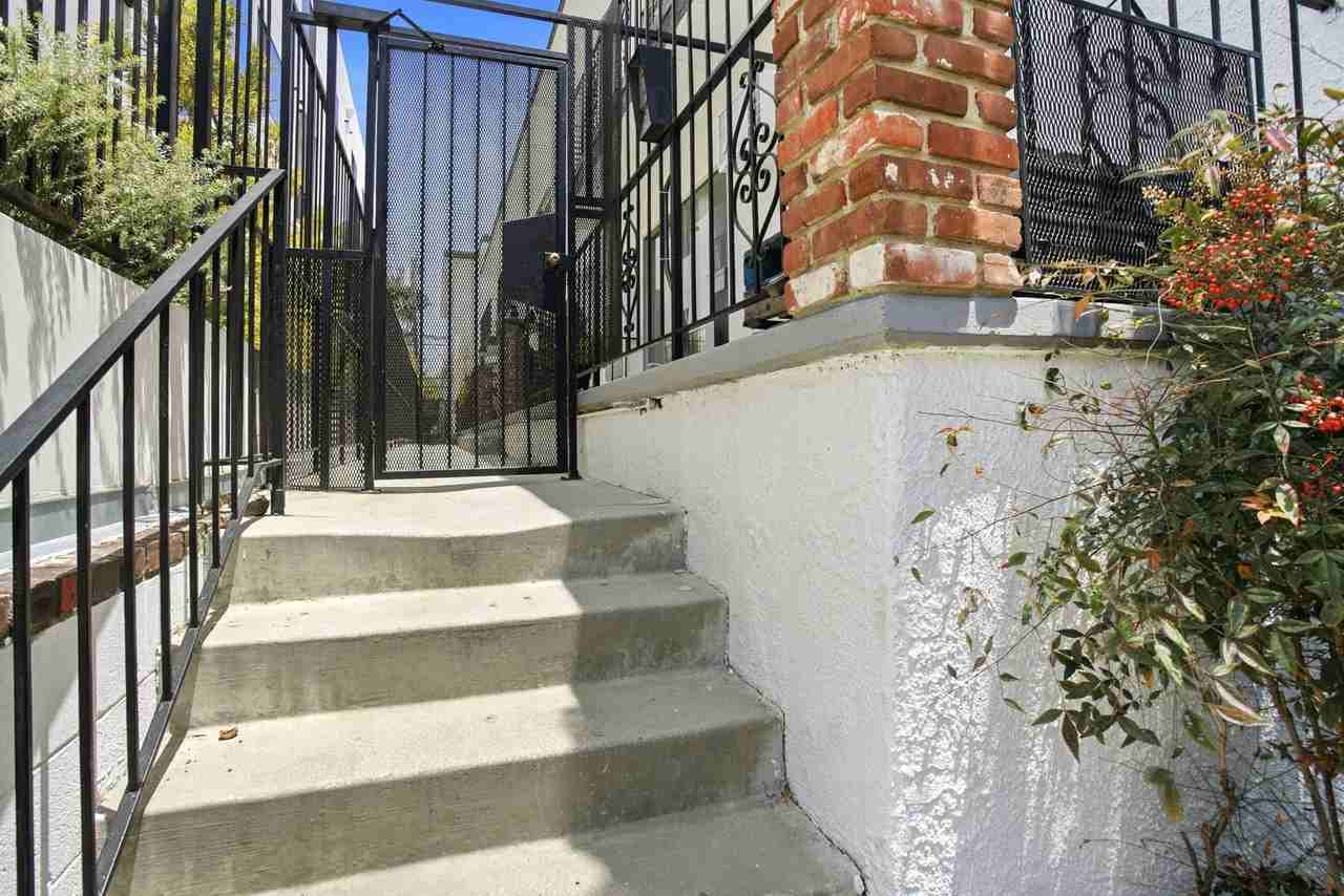 3636 Keystone Avenue - Photo 5 of 40