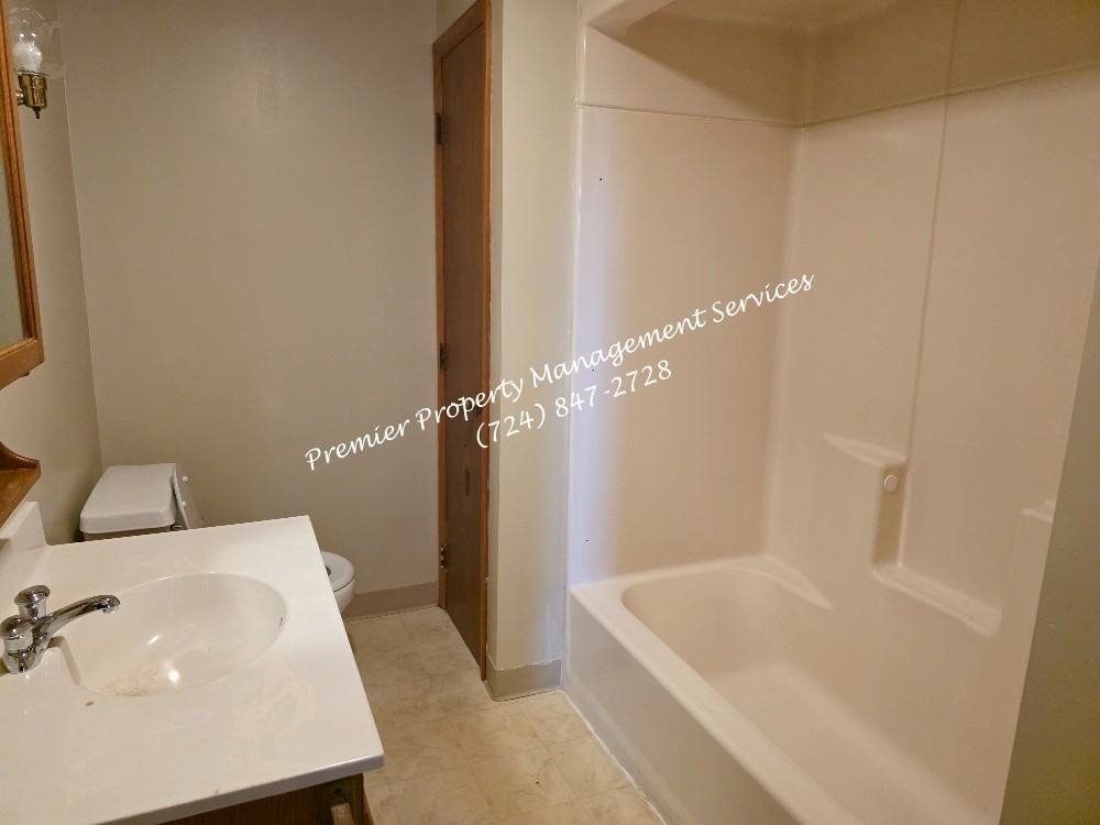 917 Darlington Road - Photo 5 of 10