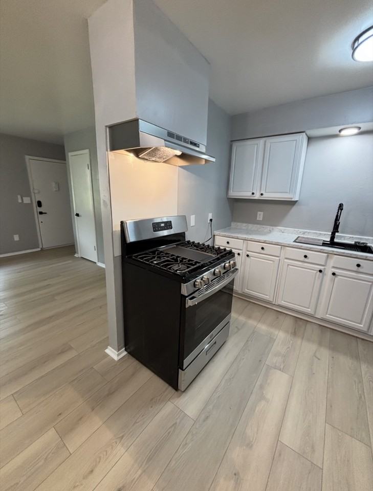 822 Main Street - Photo 3 of 10