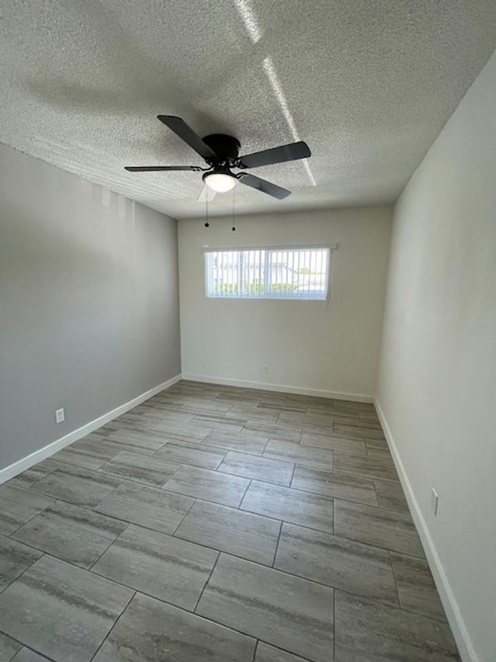 9330 Palm St #A - Photo 7 of 11