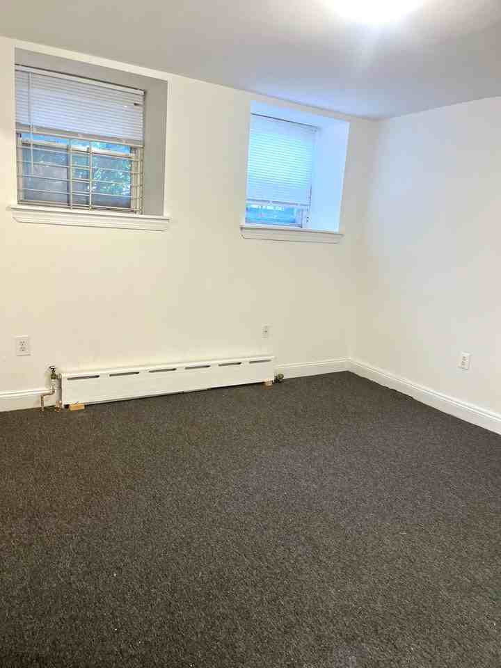 Chester Lynn Apartments - Photo 7 of 44