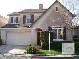 626 W Lisbon Ln - Photo 1 of 1