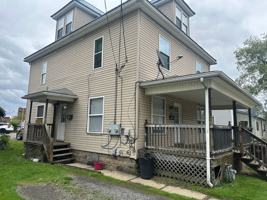 featured image of 127 W Poplar St