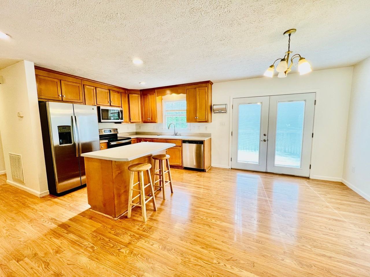 95 Amber Woods Dr - Photo 5 of 33