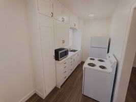 featured image of 404 S Van Buren St