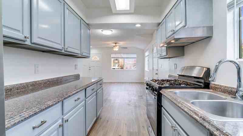 4161 39th St - Photo 6 of 17