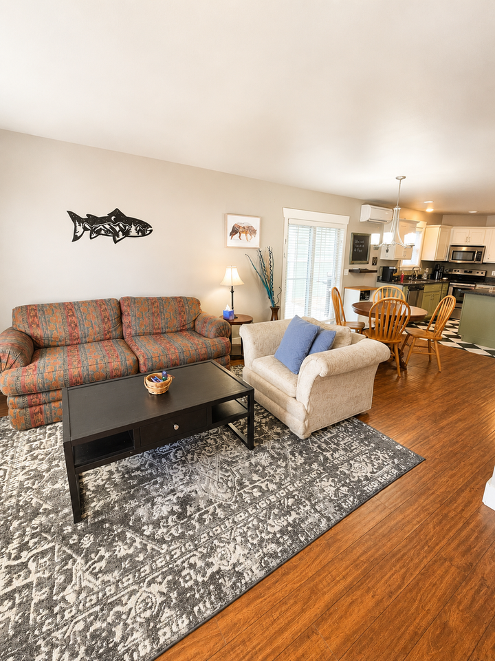 5315 Golden Hollow Rd - Photo 4 of 12