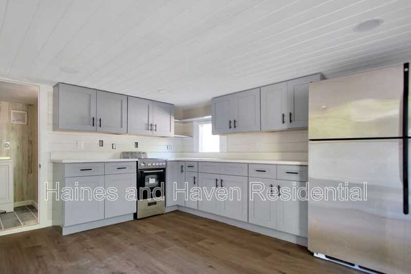 658 Avenue B Nw - Photo 4 of 20