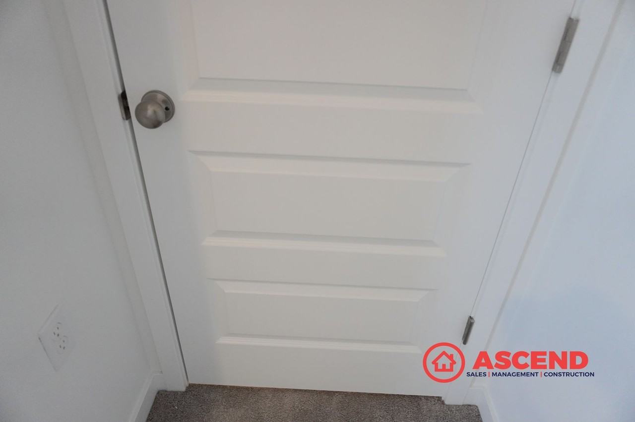 8206 Wandesford Dr - Photo 7 of 25