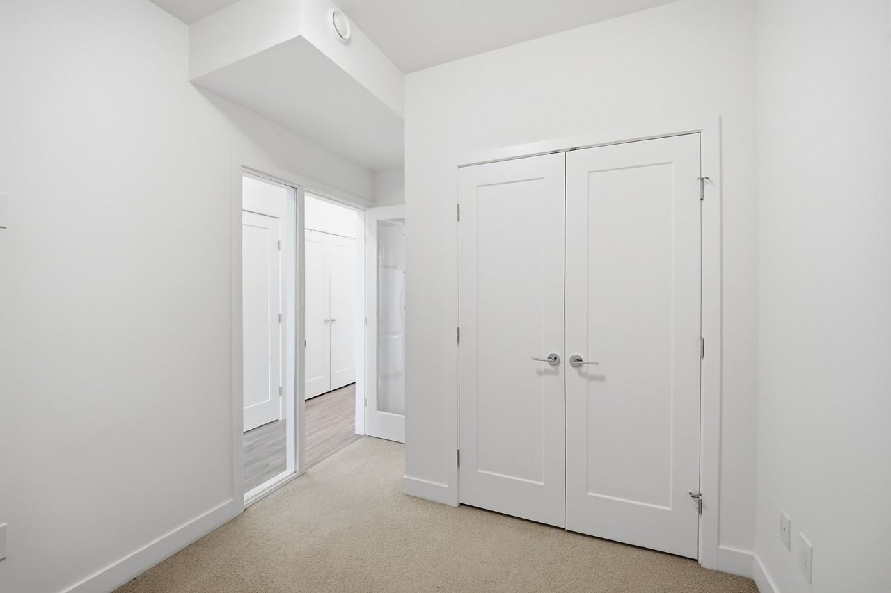 18811 72 Avenue #305 - Photo 6 of 25