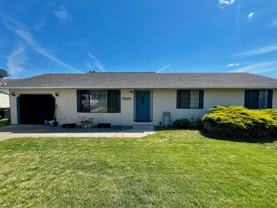 7410 W Walnut St - Photo 1 of 1