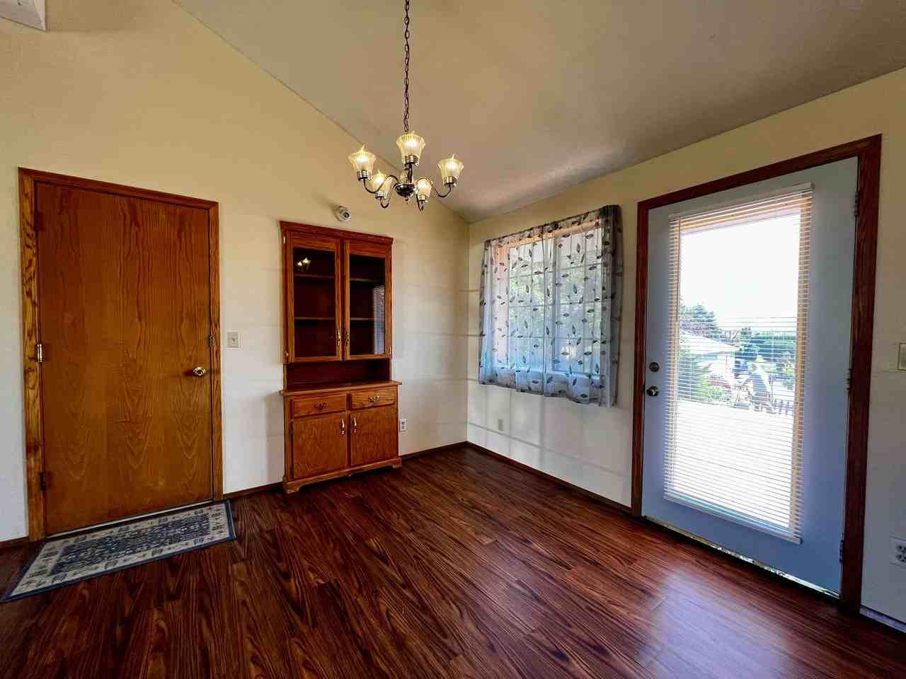 7410 W Walnut St - Photo 5 of 22