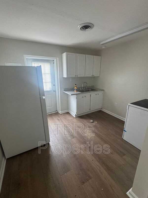 6785 Mud River Rd #MAIN - Photo 3 of 6
