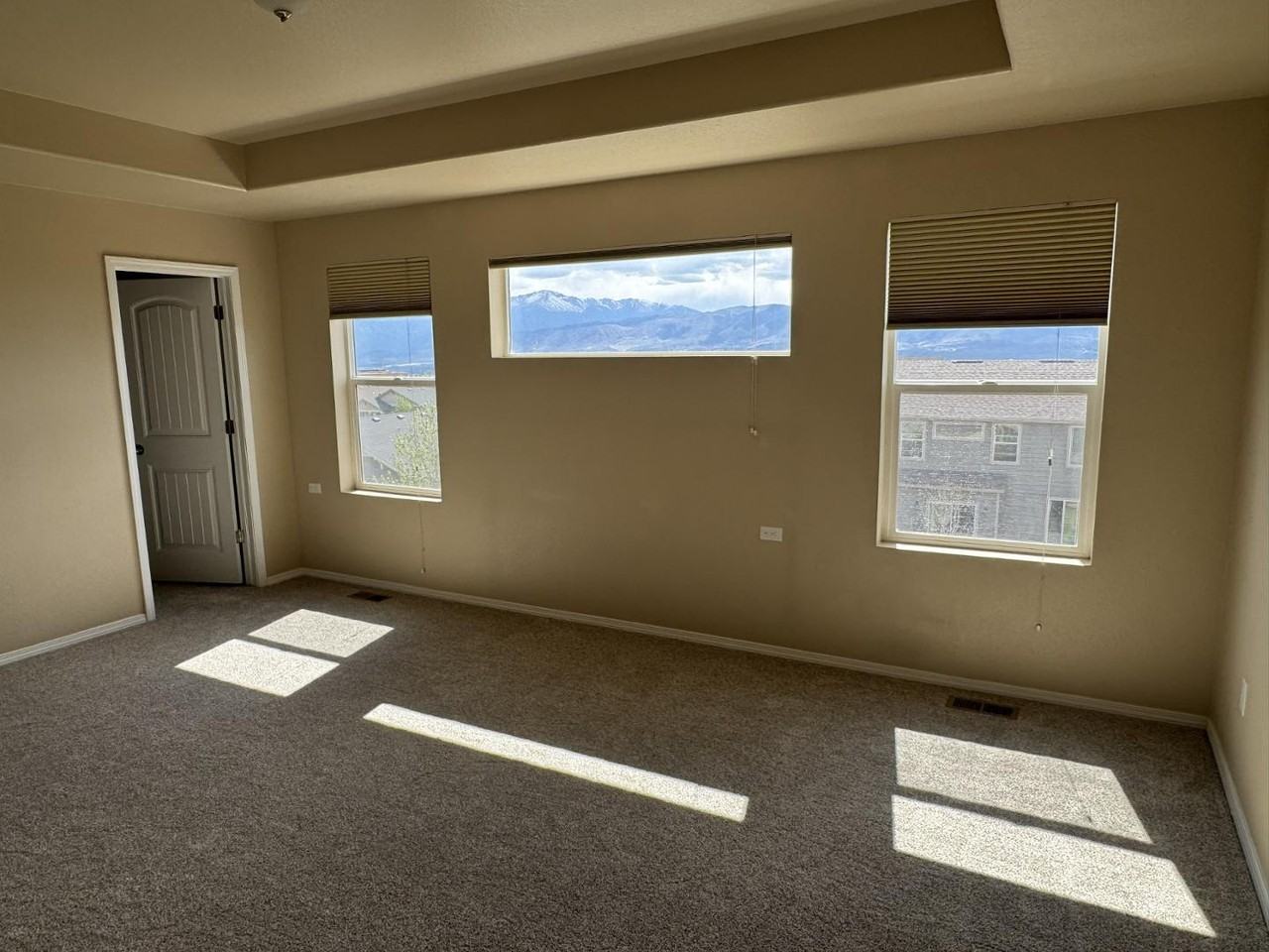 10930 Forest Creek Dr - Photo 7 of 23