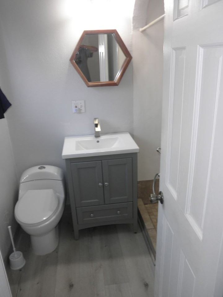 1118 3rd St Nw - Photo 5 of 10