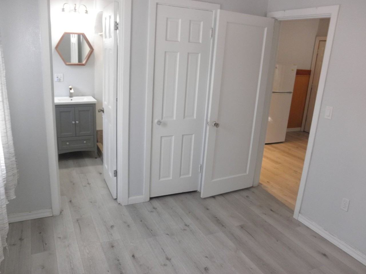 1118 3rd St Nw - Photo 6 of 10