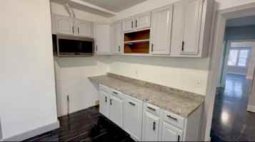featured image of 1150 Bailey Ave