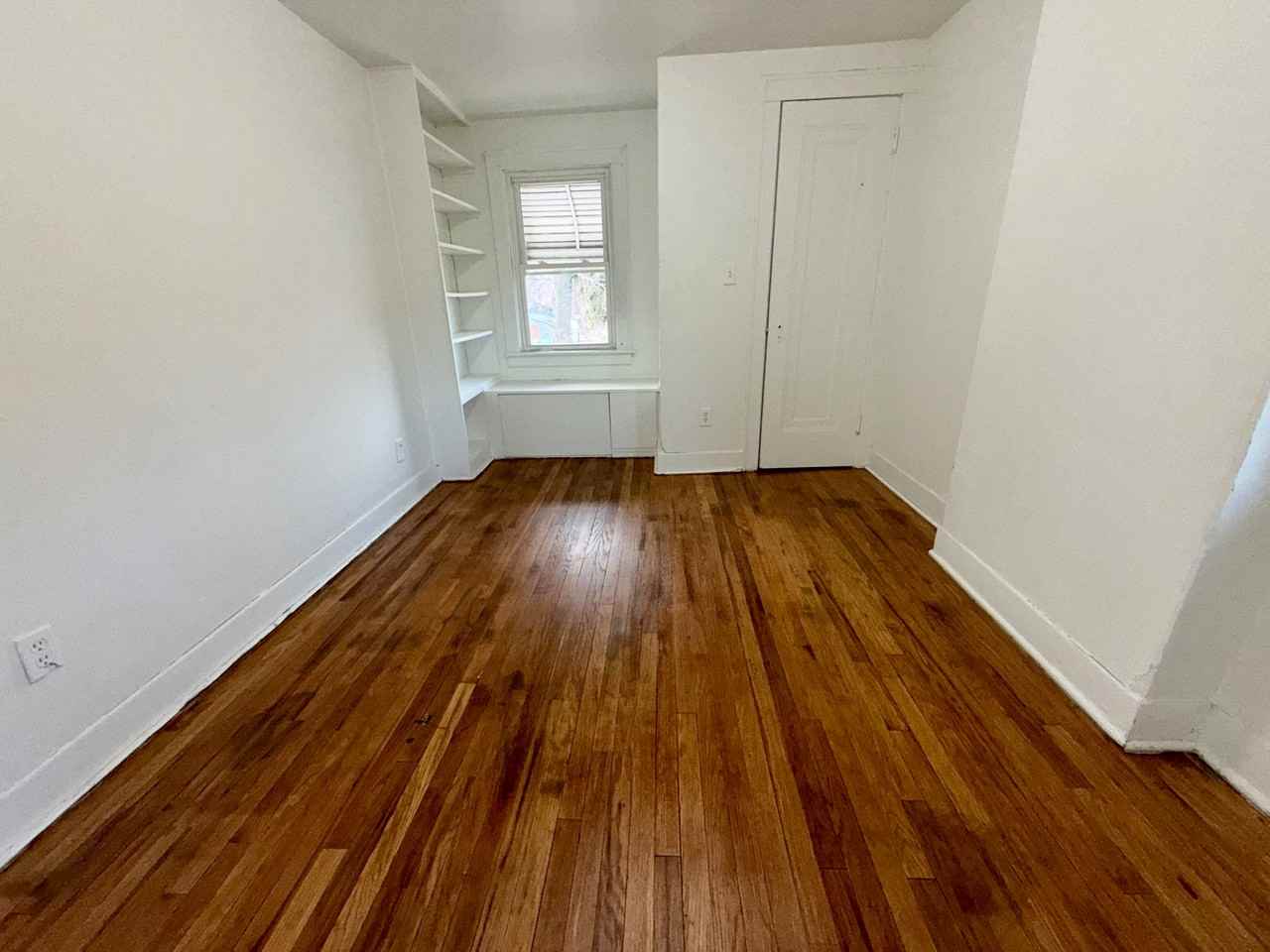 3403 Rust Ave - Photo 6 of 18