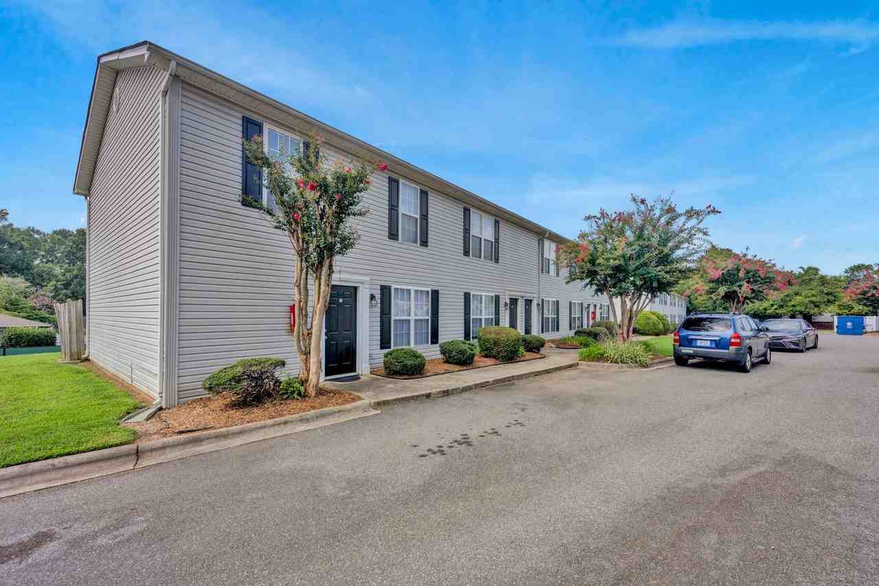 White Oak Apartments of Kannapolis, Inc. - Photo 3 of 34