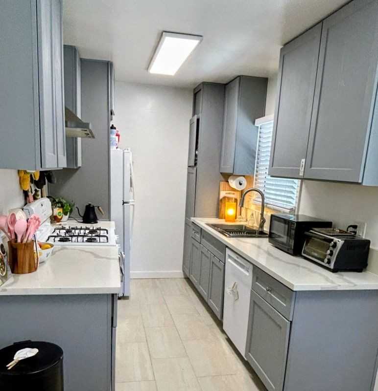 10737 Francis Pl - Photo 2 of 18