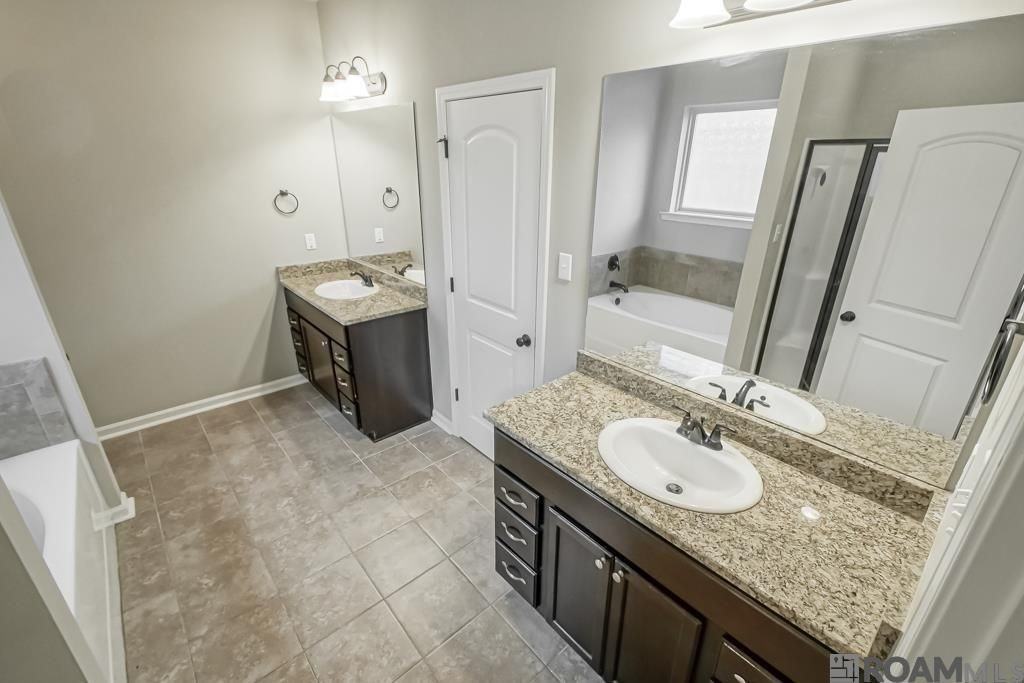 641 Greenwich Dr - Photo 7 of 14