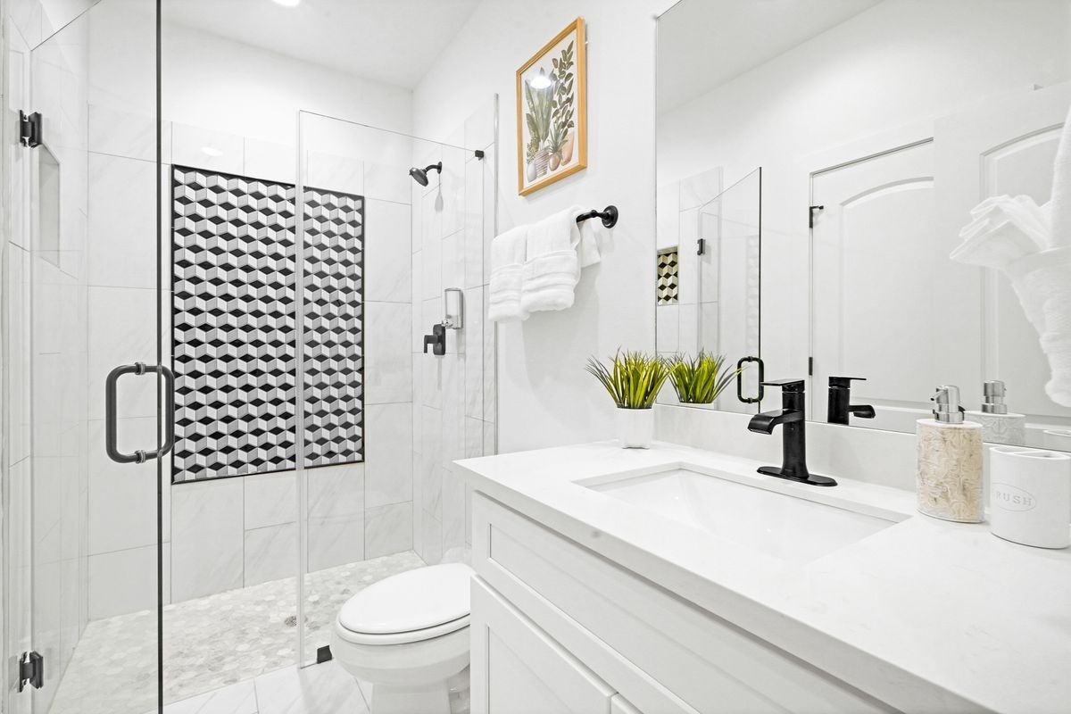 2712 Nagle St - Photo 7 of 46